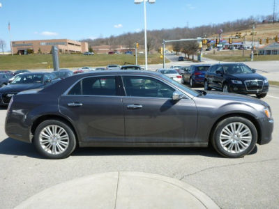 2013 Chrysler 300C  Base