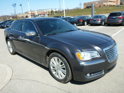 2013 Chrysler 300C  Base