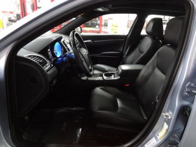 2012 Chrysler 300C  Base