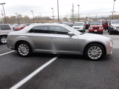 2011 Chrysler 300C  Base