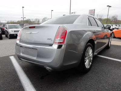 2011 Chrysler 300C  Base