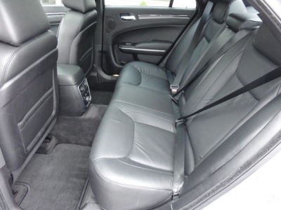 2011 Chrysler 300C  Base