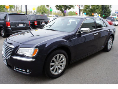 2012 Chrysler 300C  Base