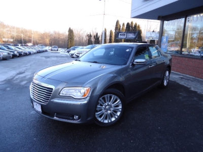 2011 Chrysler 300C  Base