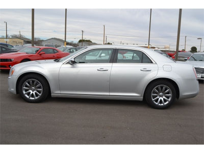 2012 Chrysler 300C  Base