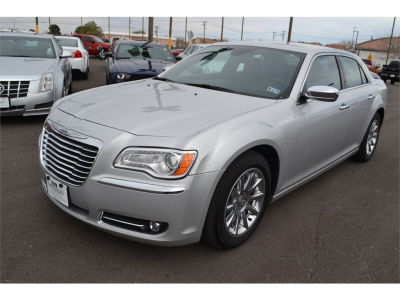 2012 Chrysler 300C  Base