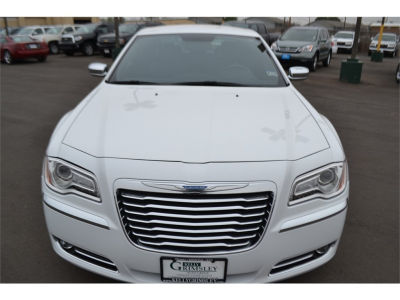 2013 Chrysler 300C  Base