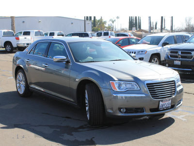 2011 Chrysler 300C  Base