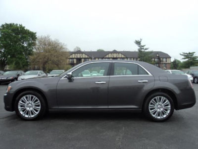 2013 Chrysler 300C  Base