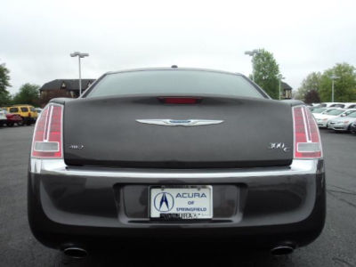 2013 Chrysler 300C  Base