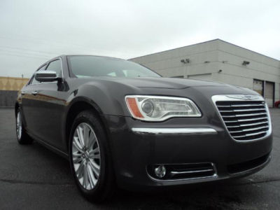 2013 Chrysler 300C  Base
