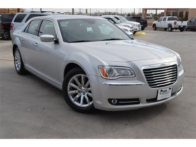 2012 Chrysler 300C  Base