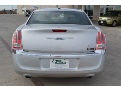 2012 Chrysler 300C  Base