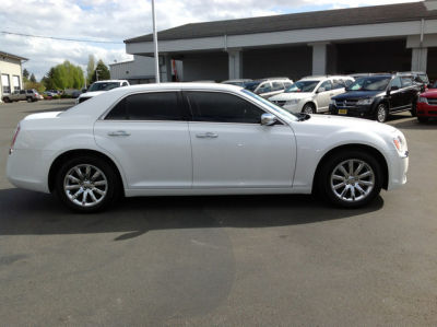 2011 Chrysler 300C  Base