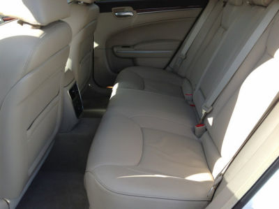 2011 Chrysler 300C  Base