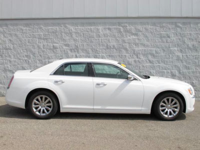2012 Chrysler 300C  Base