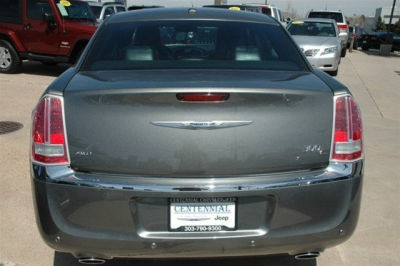 2012 Chrysler 300C  Base