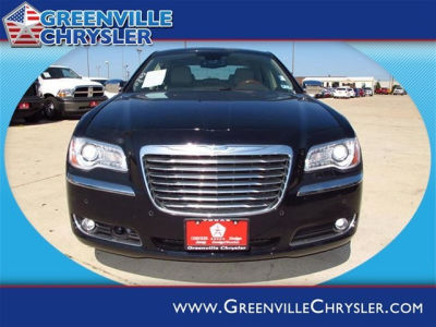 2011 Chrysler 300C  Base