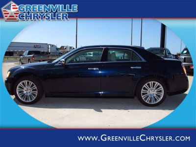 2011 Chrysler 300C  Base