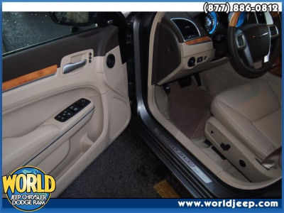 2012 Chrysler 300C  Base