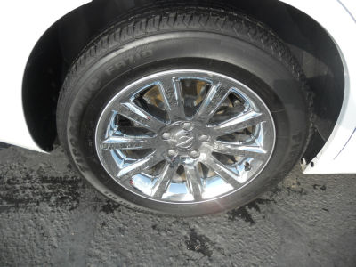 2013 Chrysler 300C  Base