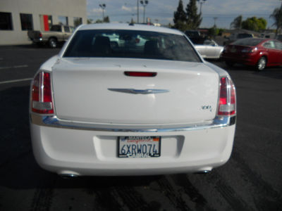 2013 Chrysler 300C  Base