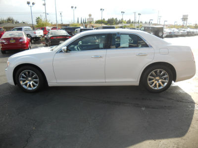 2013 Chrysler 300C  Base