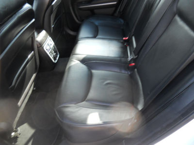 2013 Chrysler 300C  Base