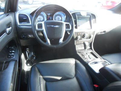 2013 Chrysler 300C  Base