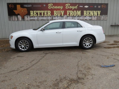 2013 Chrysler 300C  Base