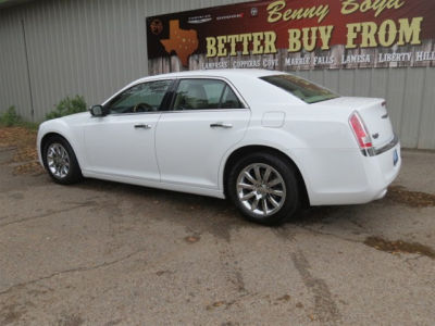 2013 Chrysler 300C  Base