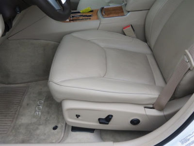 2013 Chrysler 300C  Base