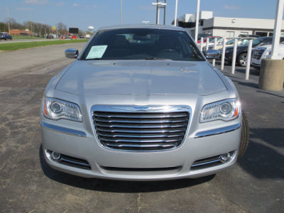 2011 Chrysler 300C  Base