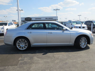 2011 Chrysler 300C  Base