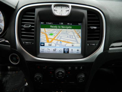 2011 Chrysler 300C  Base