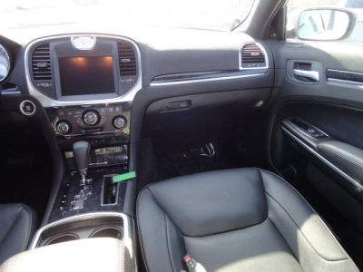 2013 Chrysler 300C  Base