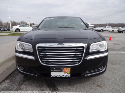 2012 Chrysler 300C  Base