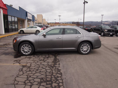 2011 Chrysler 300C  Base