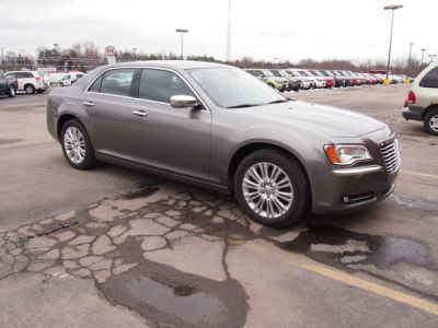 2011 Chrysler 300C  Base