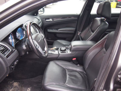 2011 Chrysler 300C  Base