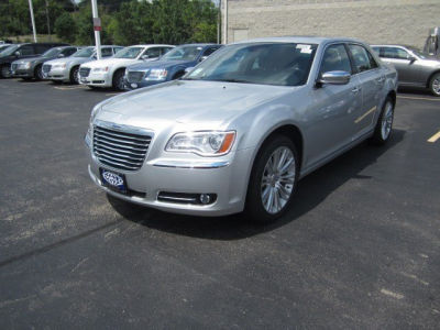 2011 Chrysler 300C  Base