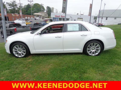 2011 Chrysler 300C  Base