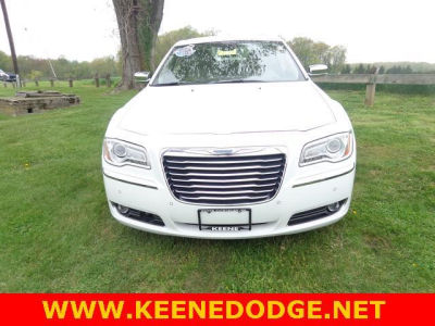 2011 Chrysler 300C  Base