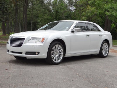2011 Chrysler 300C  Base