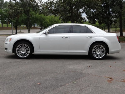 2011 Chrysler 300C  Base