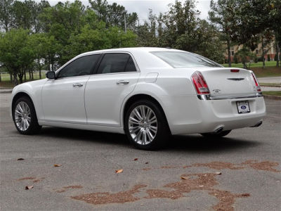 2011 Chrysler 300C  Base