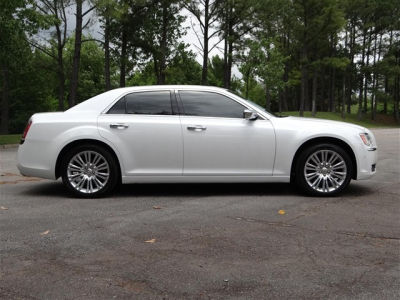 2011 Chrysler 300C  Base