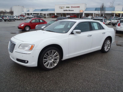 2011 Chrysler 300C  Base