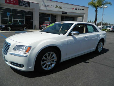 2013 Chrysler 300C  Base