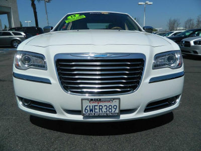 2013 Chrysler 300C  Base